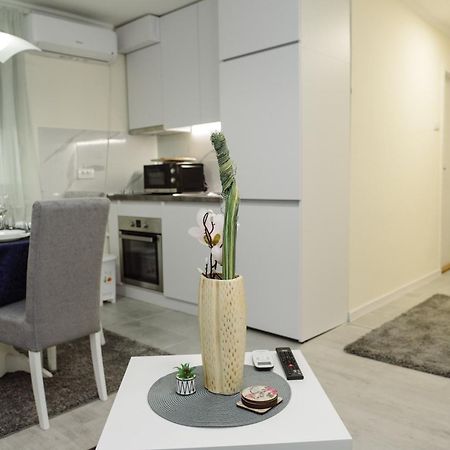Dill Apartment Суботица Экстерьер фото