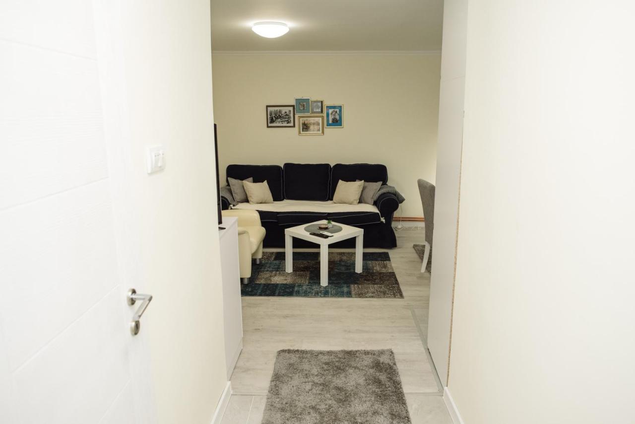 Dill Apartment Суботица Экстерьер фото