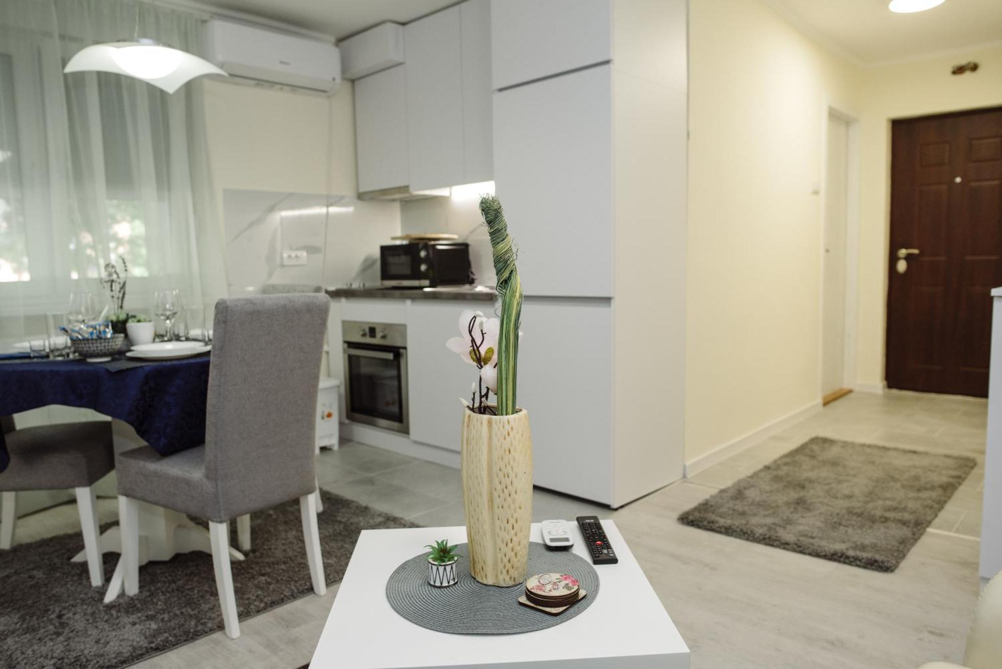 Dill Apartment Суботица Экстерьер фото