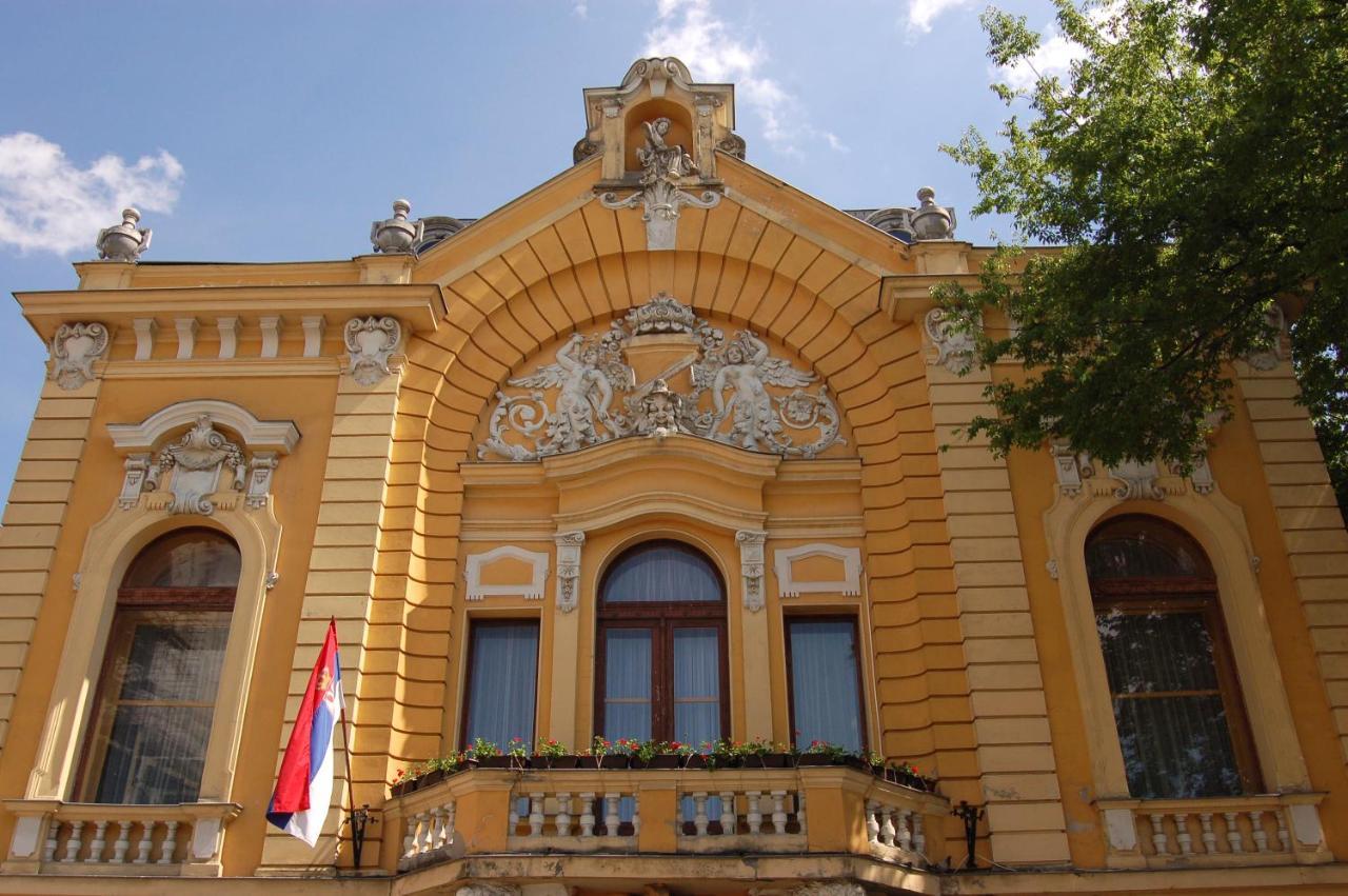 Dill Apartment Суботица Экстерьер фото